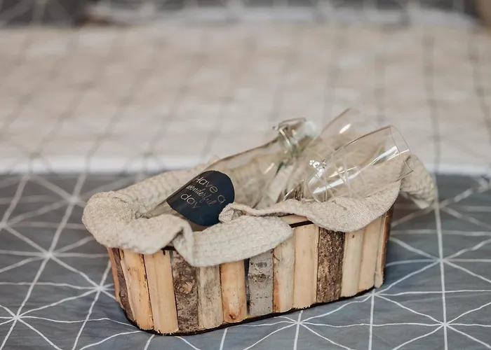 Koca Ob Ribniku شاليه Ponikva